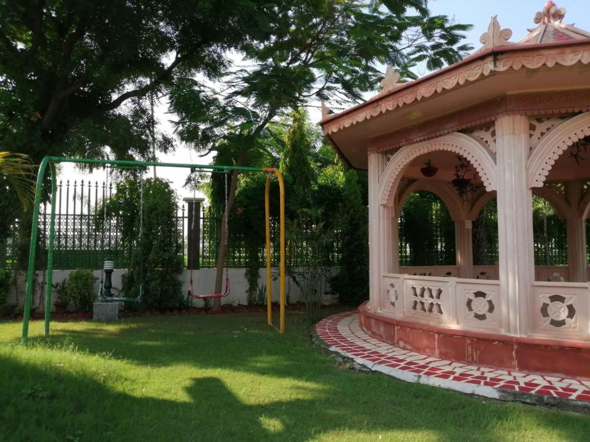 Mann The Palm Retreat Hotel Lucknow Exterior foto