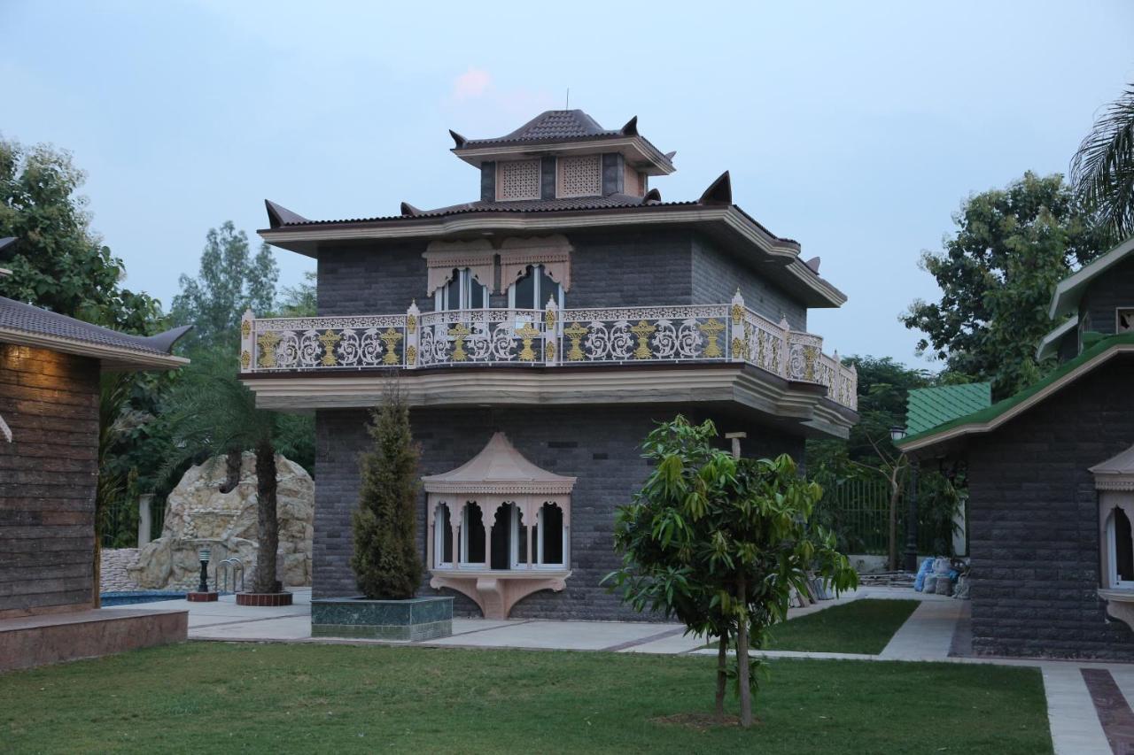 Mann The Palm Retreat Hotel Lucknow Exterior foto