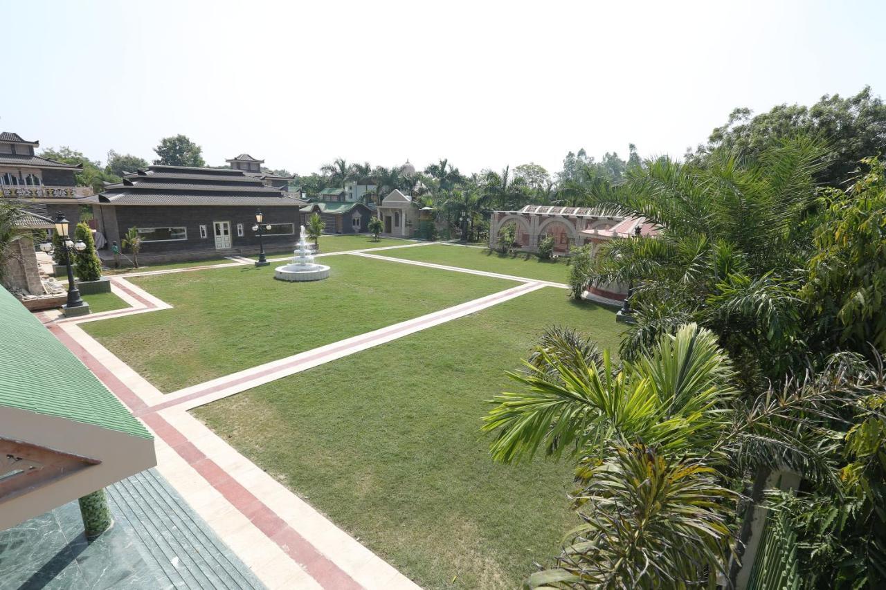 Mann The Palm Retreat Hotel Lucknow Exterior foto