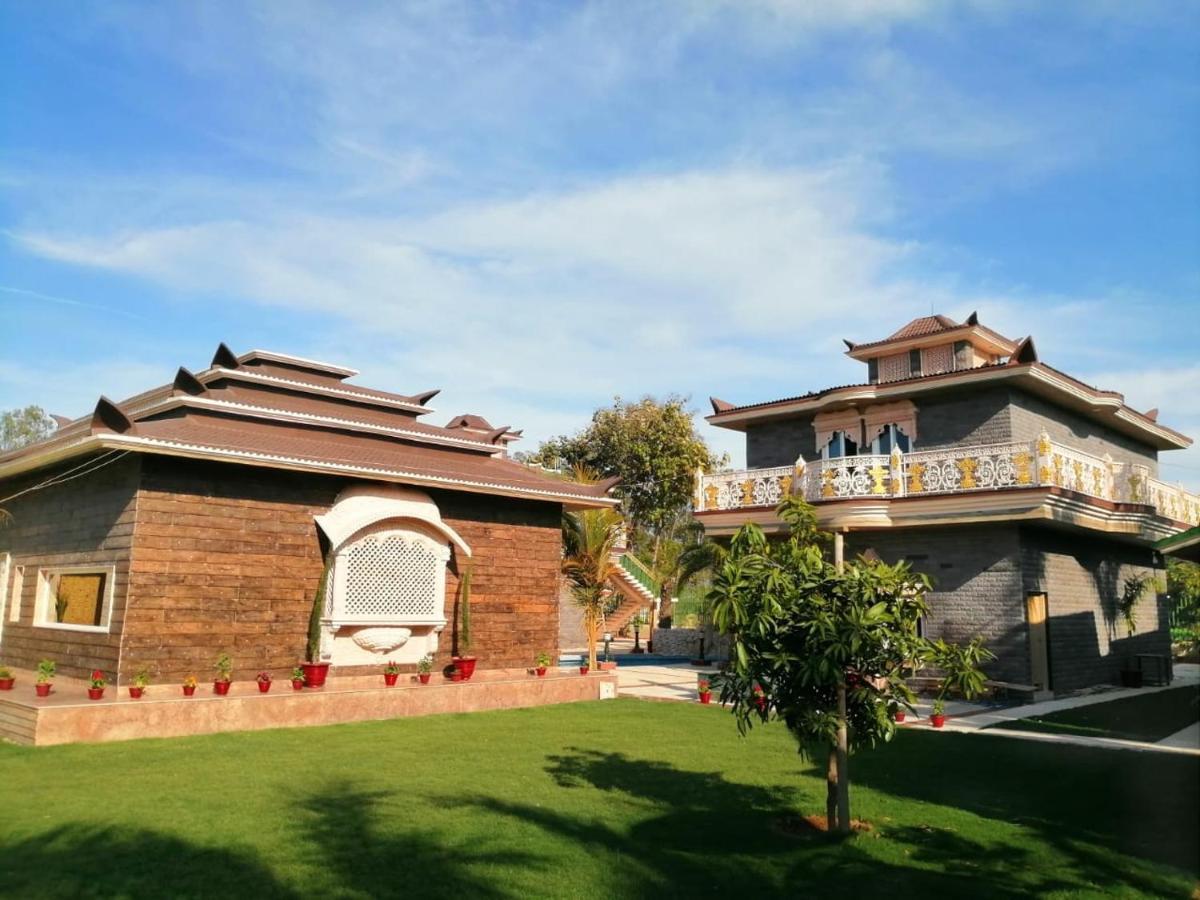 Mann The Palm Retreat Hotel Lucknow Exterior foto