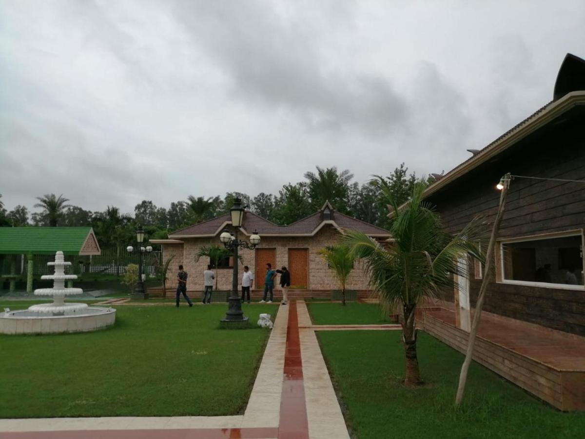 Mann The Palm Retreat Hotel Lucknow Exterior foto