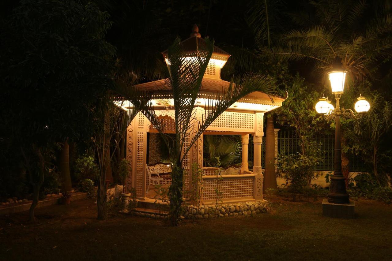 Mann The Palm Retreat Hotel Lucknow Exterior foto